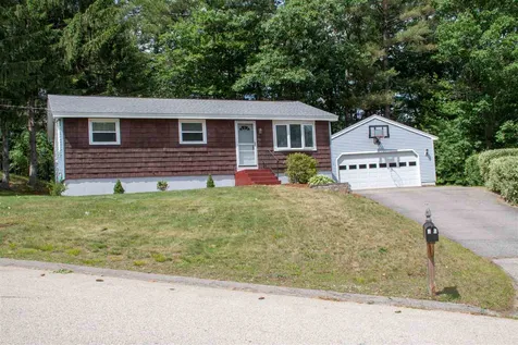 15 Ardon Drive Hooksett NH 03106
