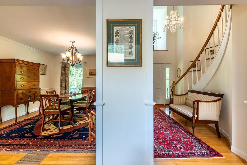 81 Bentley Road Hartford VT 05059