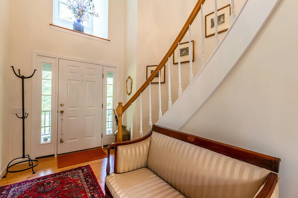 81 Bentley Road Hartford VT 05059