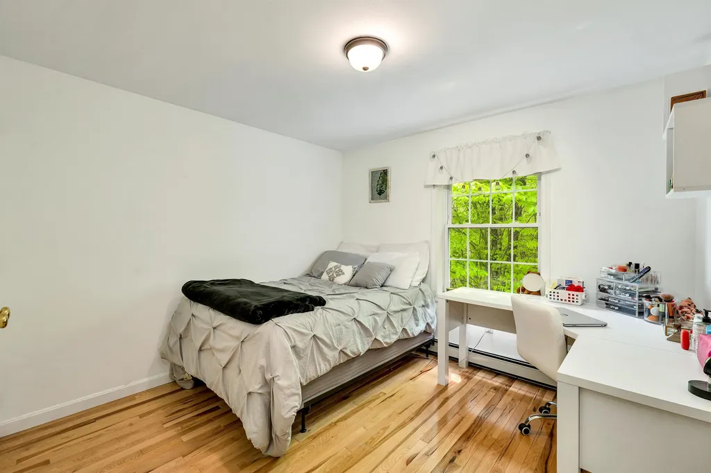 32 Friar Tuck Way Wolfeboro NH 03894