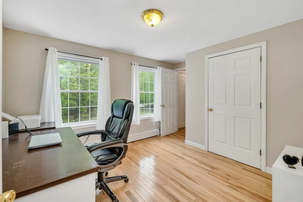 32 Friar Tuck Way Wolfeboro NH 03894