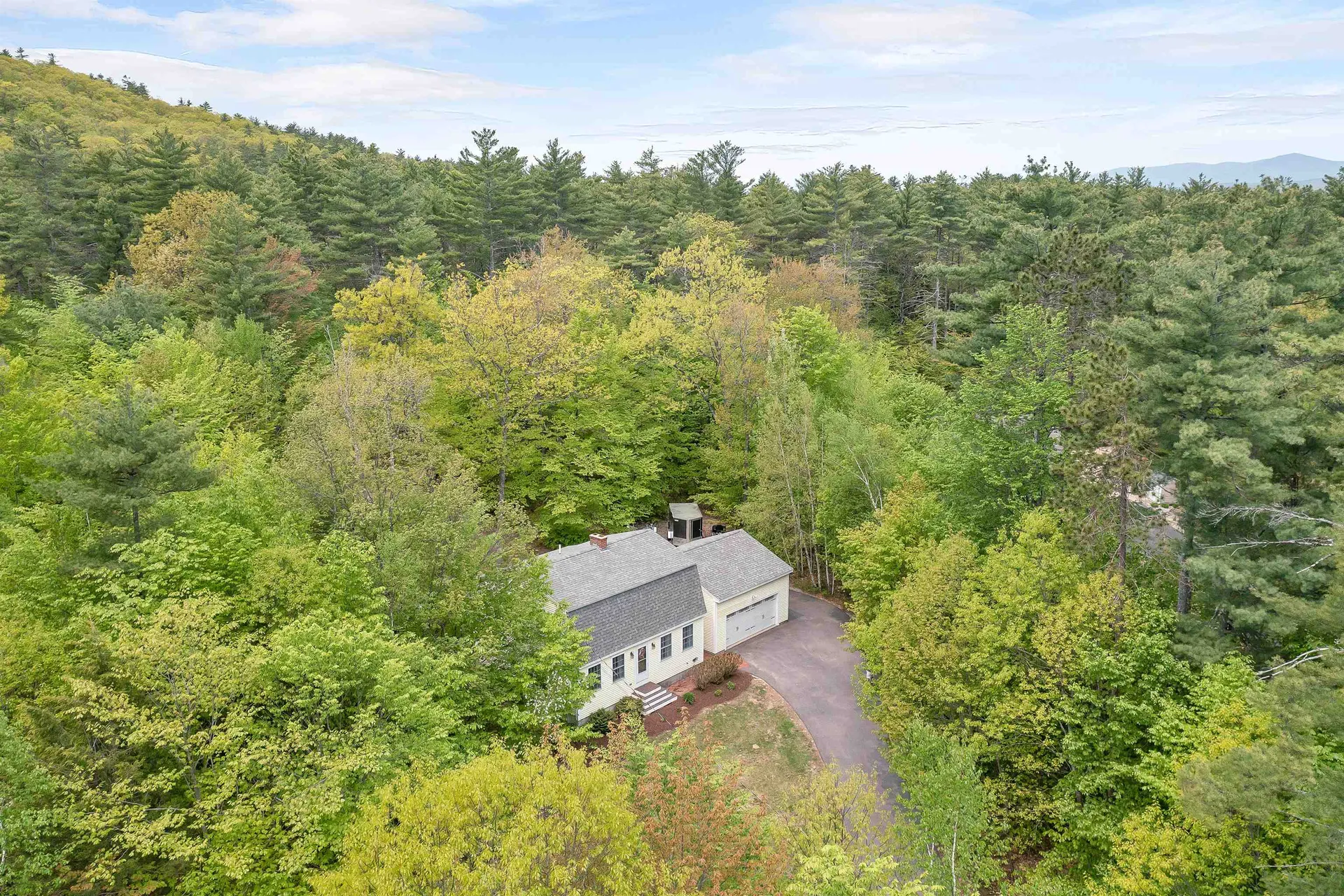 32 Friar Tuck Way Wolfeboro NH 03894