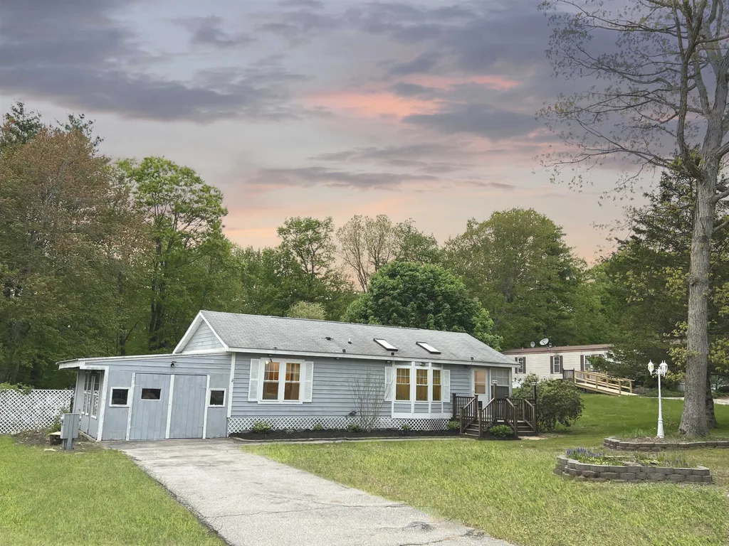 22 Christopher Lane Fremont NH 03044