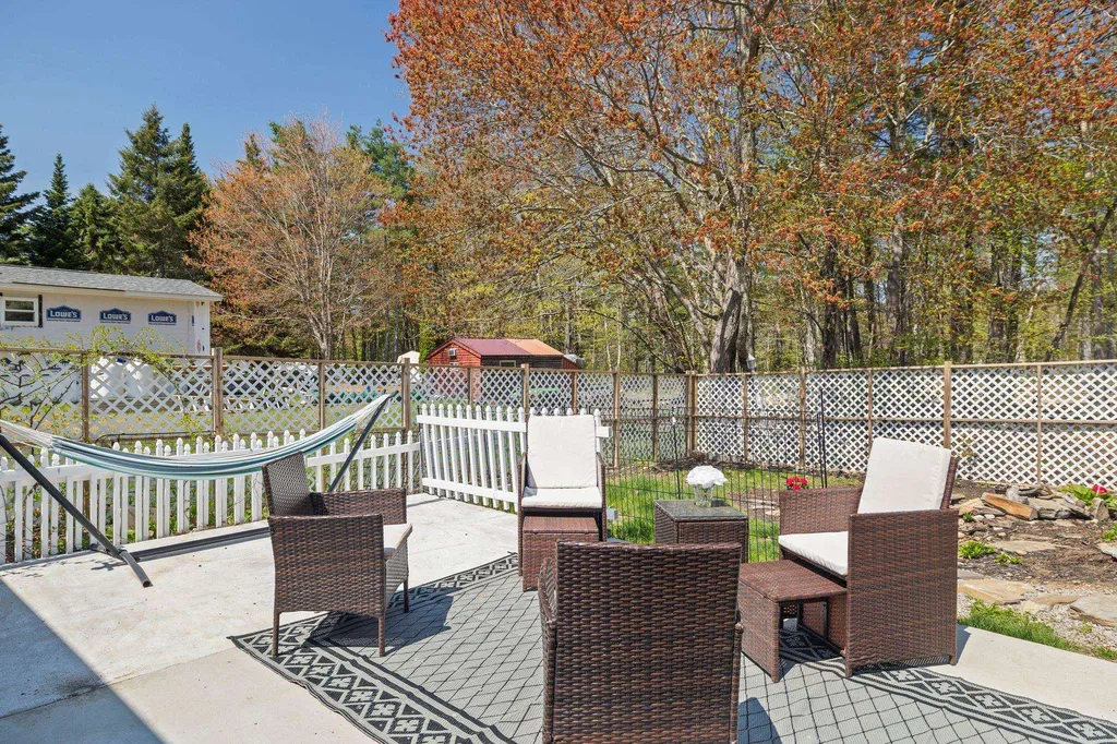 22 Christopher Lane Fremont NH 03044