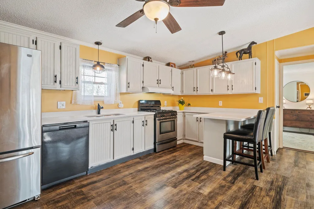 22 Christopher Lane Fremont NH 03044