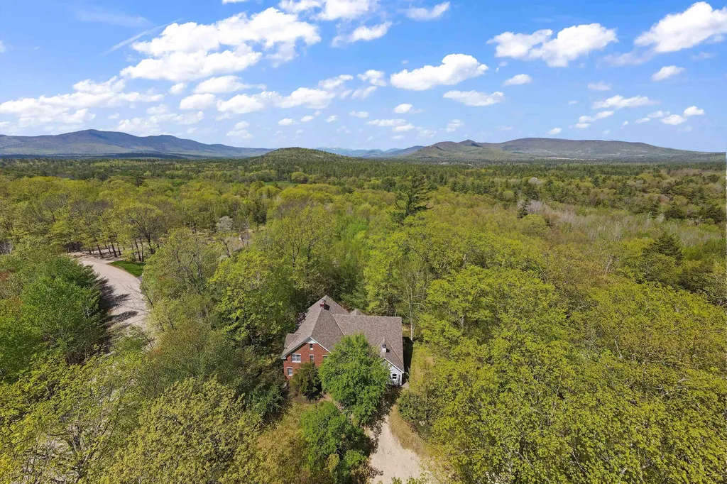113 White Oak Drive Conway NH 03813