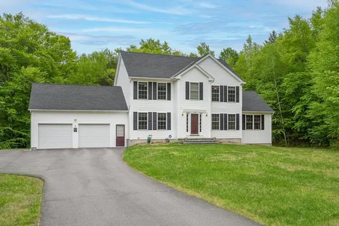55 Buckingham Lane Hopkinton NH 03229