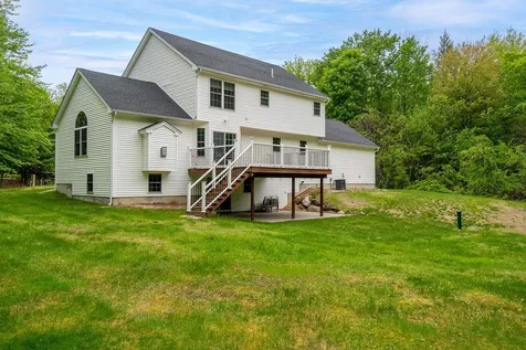 55 Buckingham Lane Hopkinton NH 03229