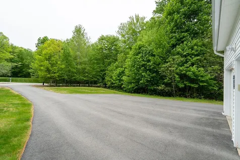 55 Buckingham Lane Hopkinton NH 03229