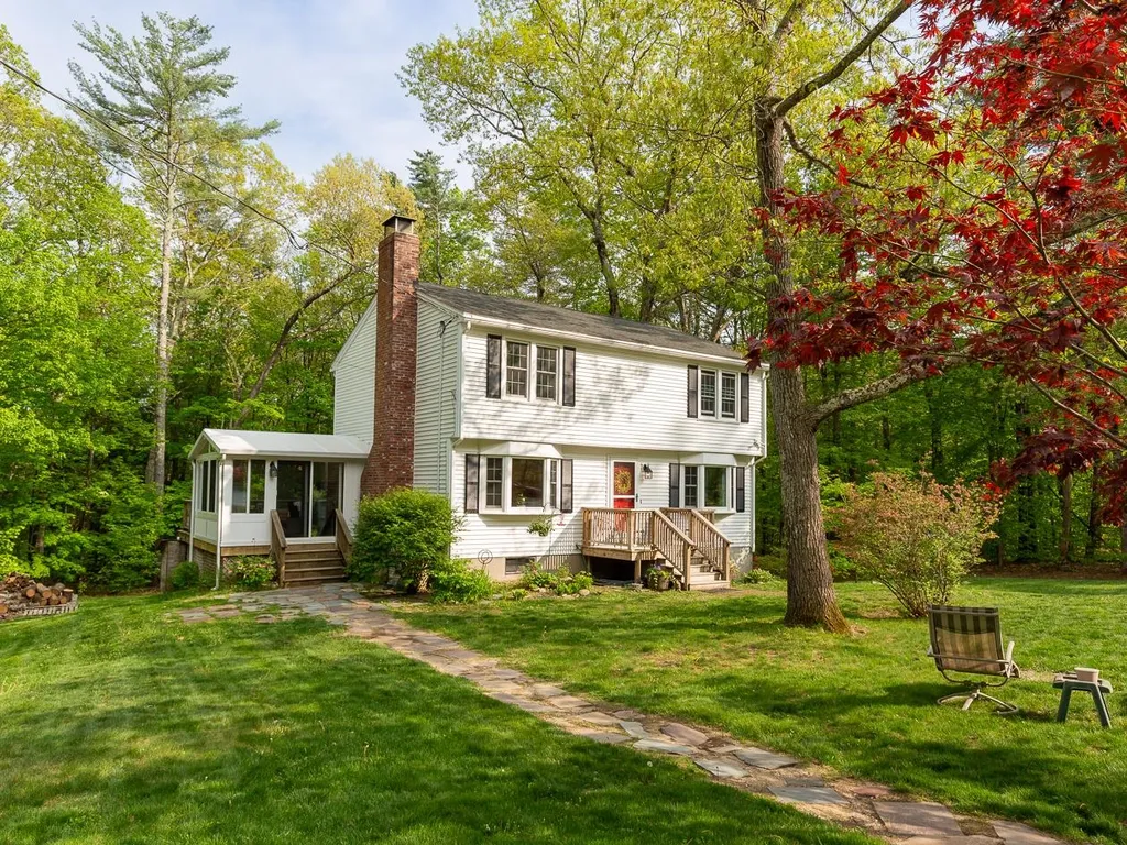 9 Decato Drive Lee, NH Real Estate Property MLS 4953025