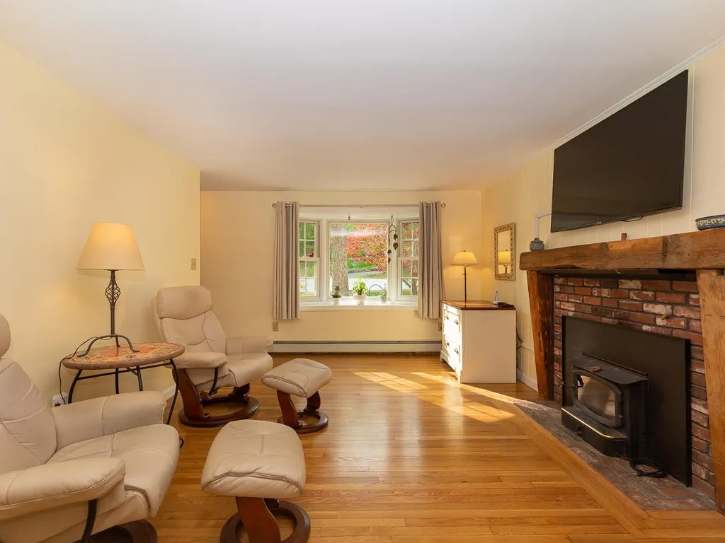 9 Decato Drive Lee NH 03861