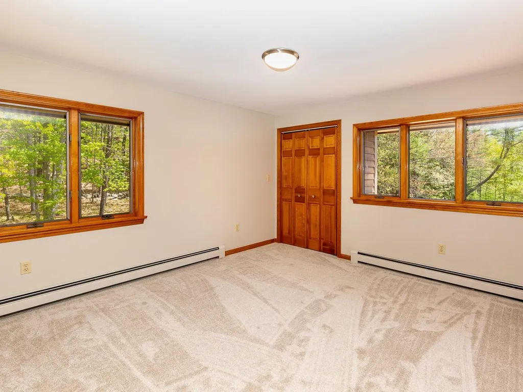 247 Tolend Road Barrington NH 03825