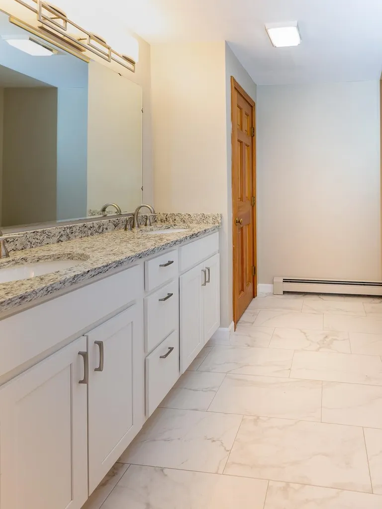 247 Tolend Road Barrington NH 03825