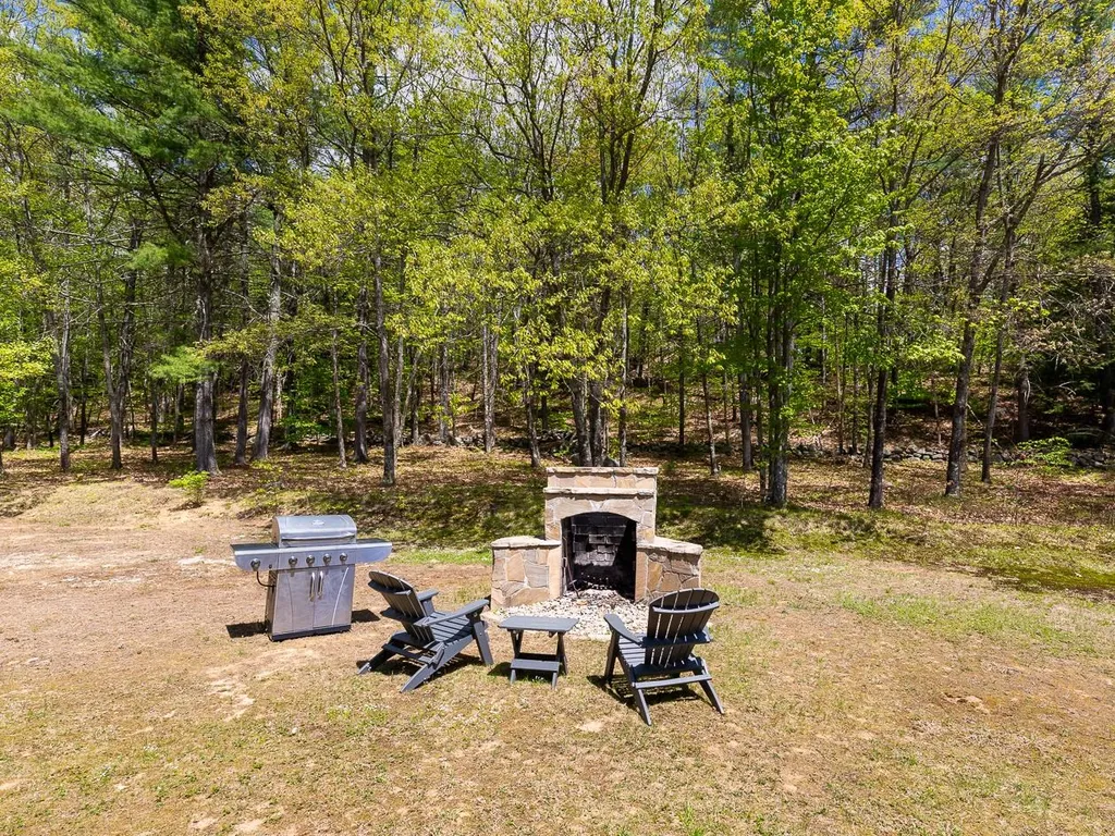 247 Tolend Road Barrington NH 03825