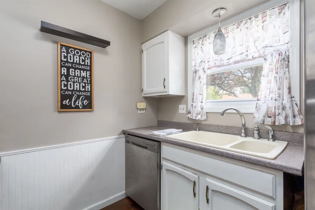 51 Red Pines Lane Colchester VT 05446