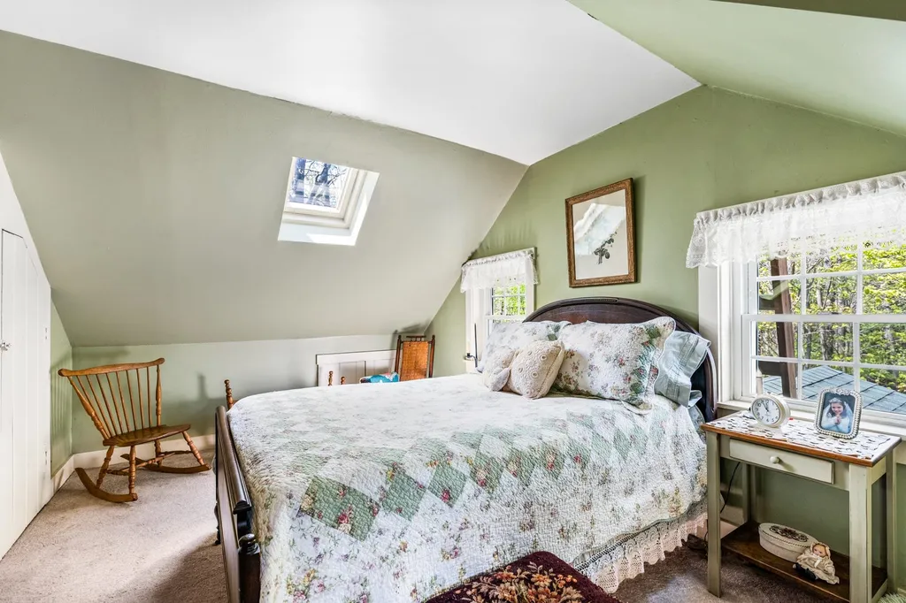 24 Mcdonough Road Newport NH 03773