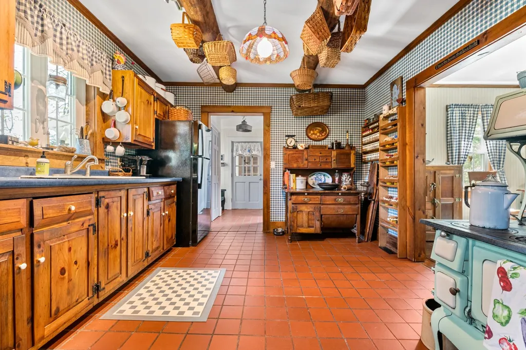24 Mcdonough Road Newport NH 03773