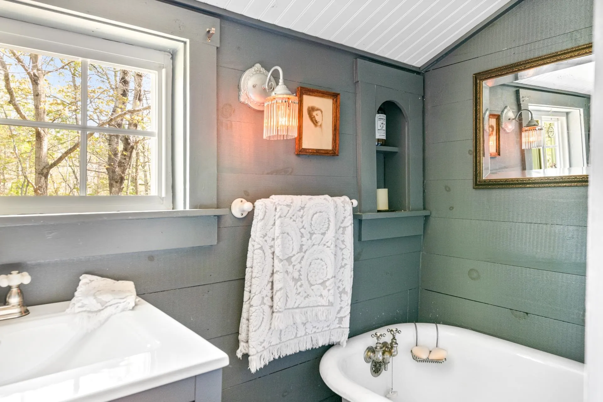 24 Mcdonough Road Newport NH 03773