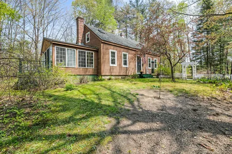 24 Mcdonough Road Newport NH 03773