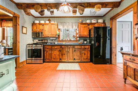 24 Mcdonough Road Newport NH 03773