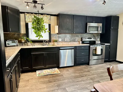 99 Beech Terrace Derry NH 03038