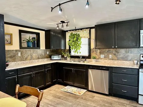 99 Beech Terrace Derry NH 03038