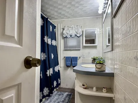 99 Beech Terrace Derry NH 03038