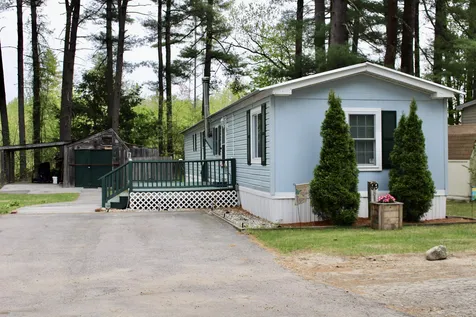 99 Beech Terrace Derry NH 03038