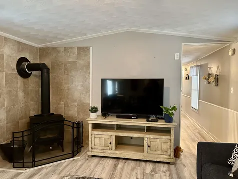 99 Beech Terrace Derry NH 03038