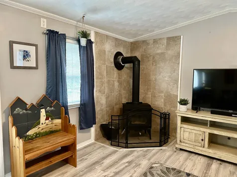 99 Beech Terrace Derry NH 03038