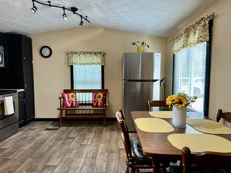 99 Beech Terrace Derry NH 03038