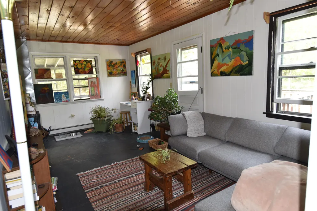 38 York Road Bolton VT 05465