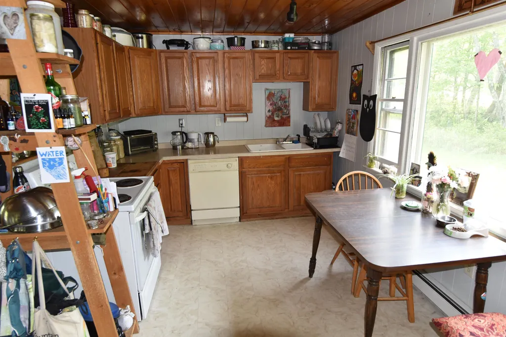 38 York Road Bolton VT 05465