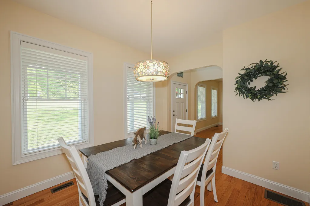 30 Daylily Lane New Boston NH 03070