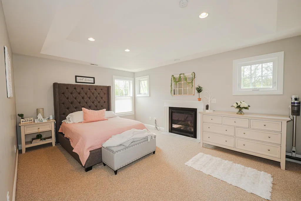 30 Daylily Lane New Boston NH 03070
