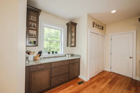 30 Daylily Lane New Boston NH 03070