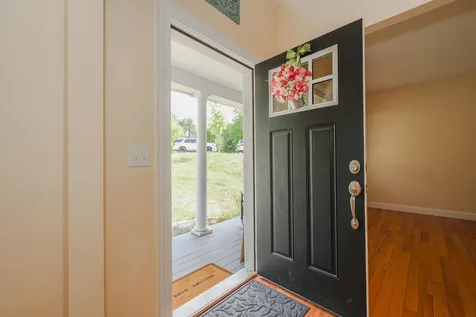 30 Daylily Lane New Boston NH 03070