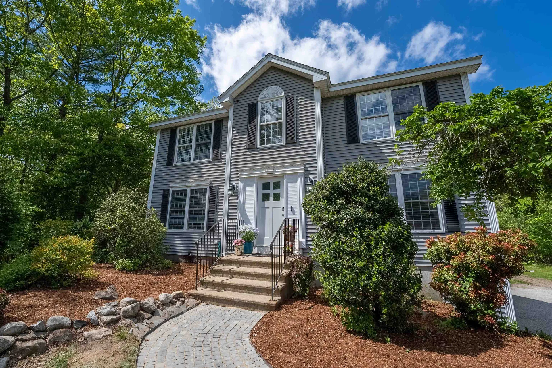 15 Spruce Court Hooksett NH 03106