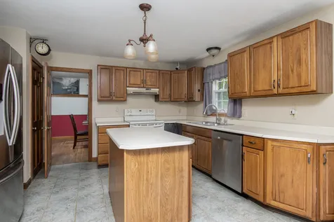 59 Deering Center Road Weare NH 03281