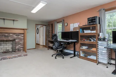 59 Deering Center Road Weare NH 03281
