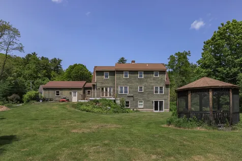 59 Deering Center Road Weare NH 03281