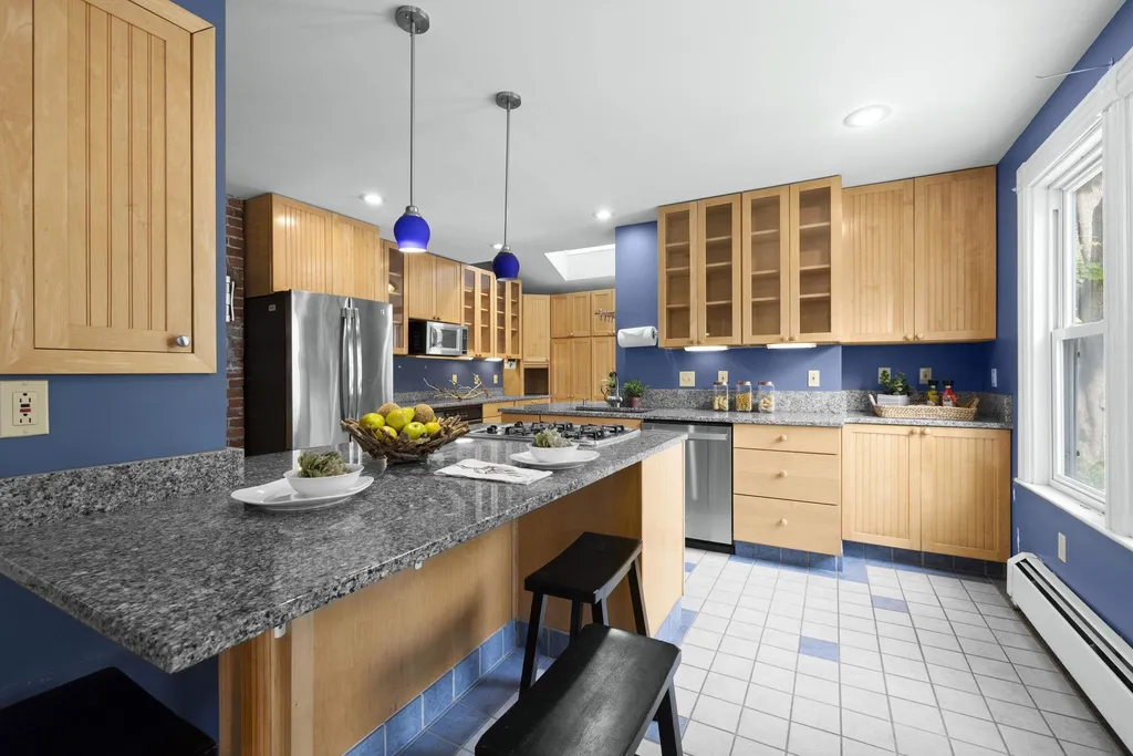 78 Lawrence Street Portsmouth NH 03801