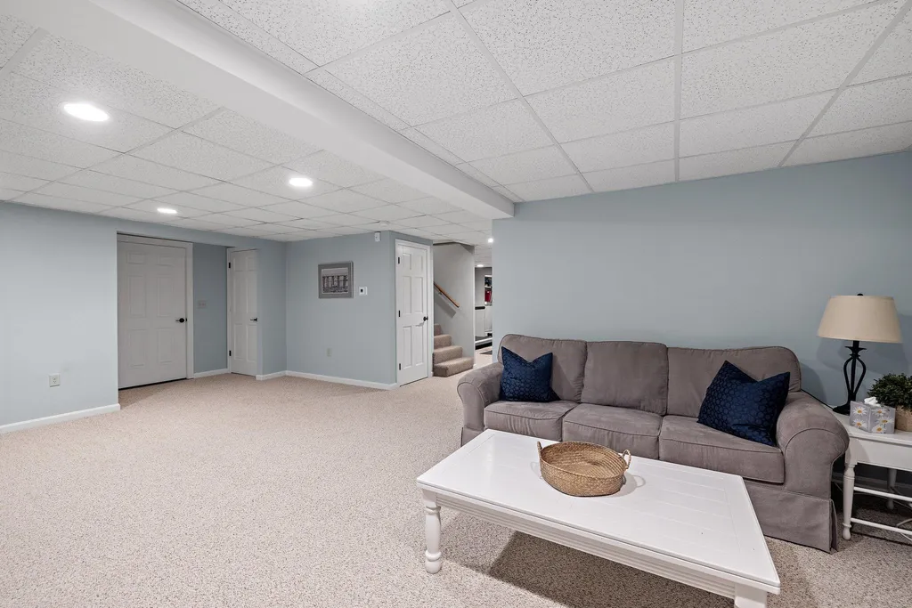 26 Turtleback Road Sunapee NH 03782
