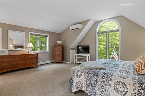 26 Turtleback Road Sunapee NH 03782