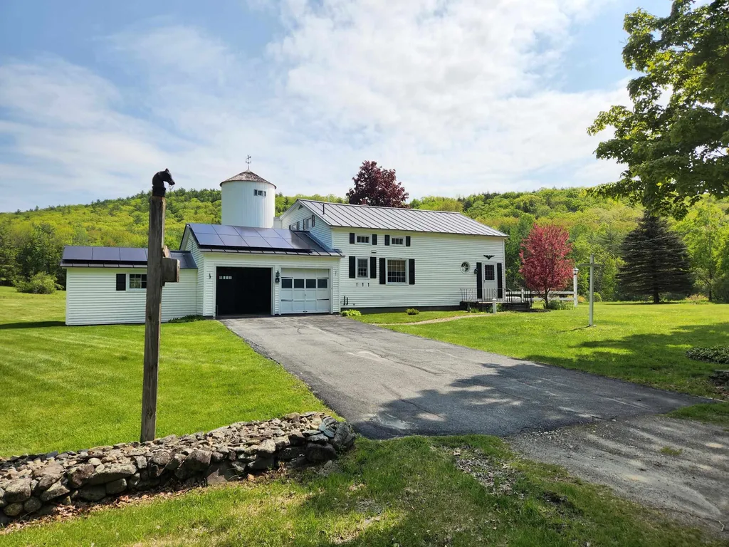 72 Old Stagecoach Road Cornish NH 03745