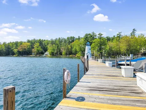 16 Long Island Road Moultonborough NH 03254