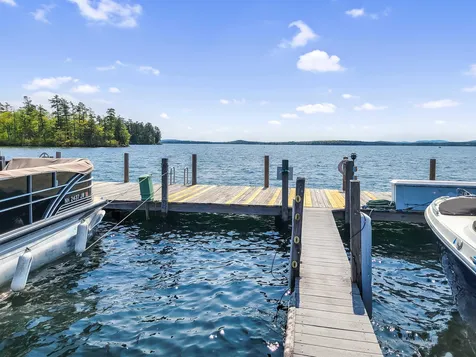 16 Long Island Road Moultonborough NH 03254