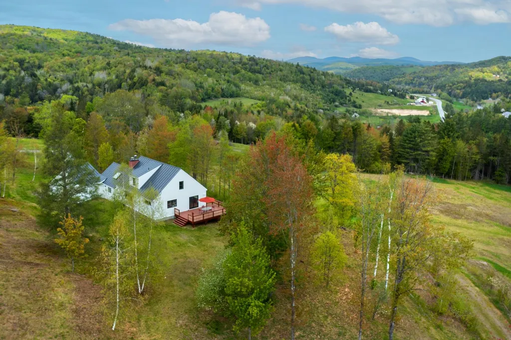 150 Sheep Meadow Lane Bradford VT 05033