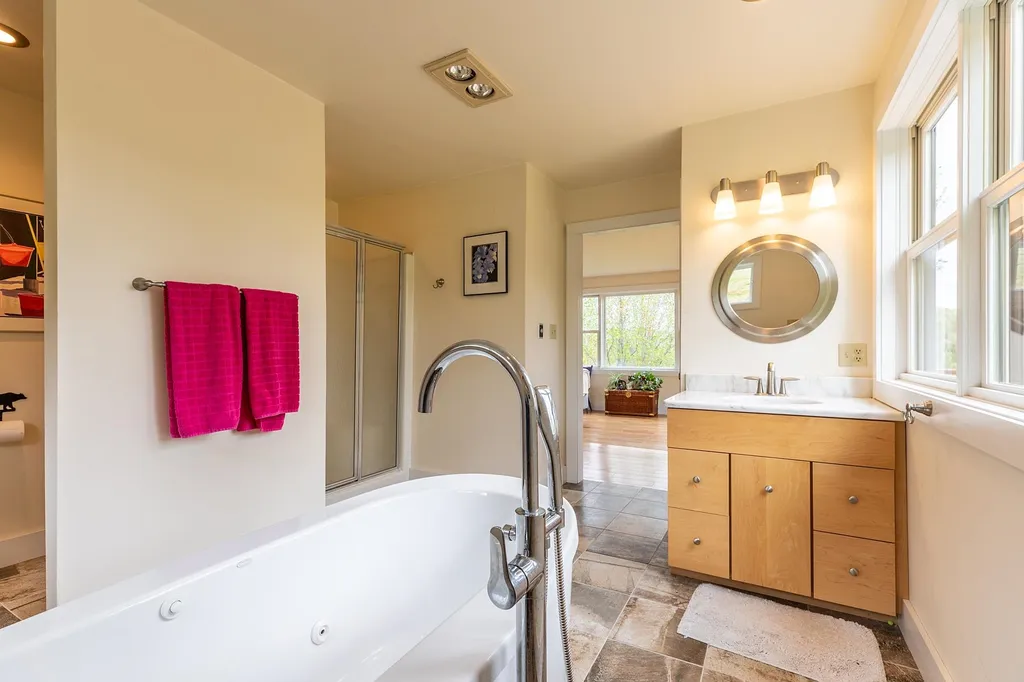 150 Sheep Meadow Lane Bradford VT 05033