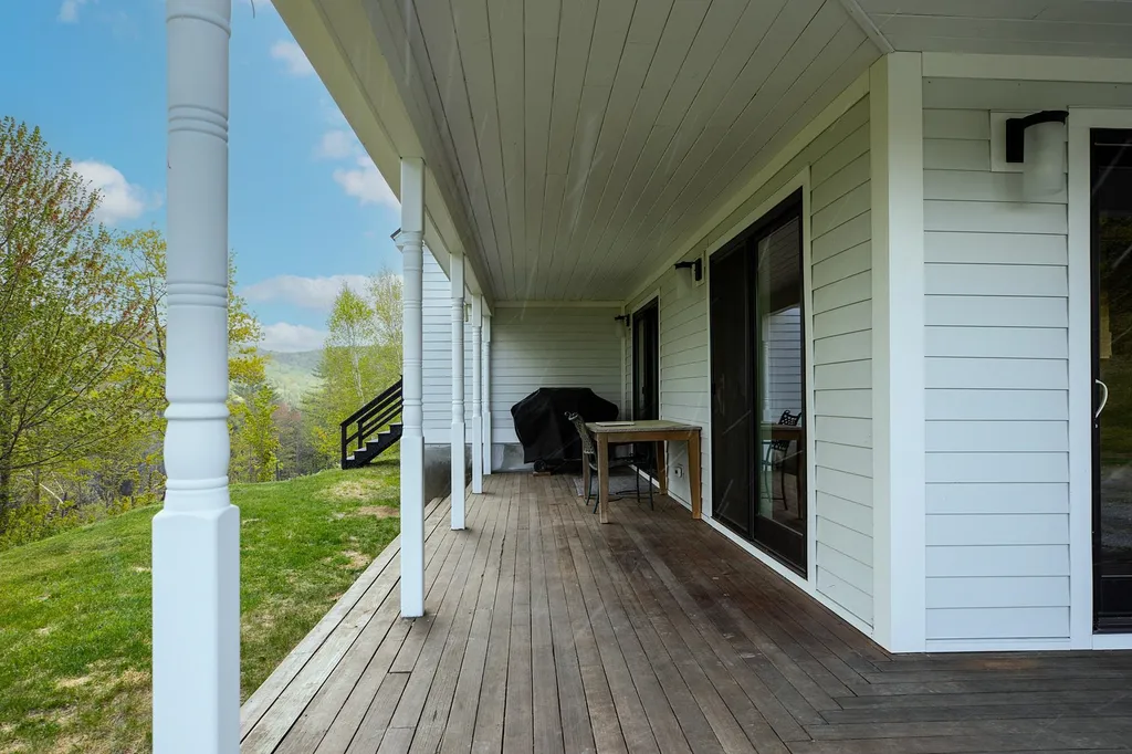 150 Sheep Meadow Lane Bradford VT 05033